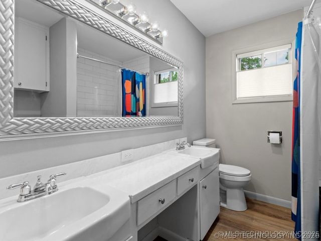 1500 Harris, Bartlesville, OK 74006