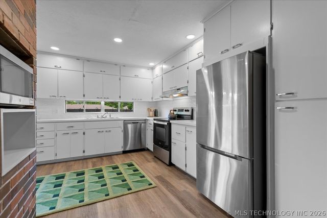 1500 Harris, Bartlesville, OK 74006