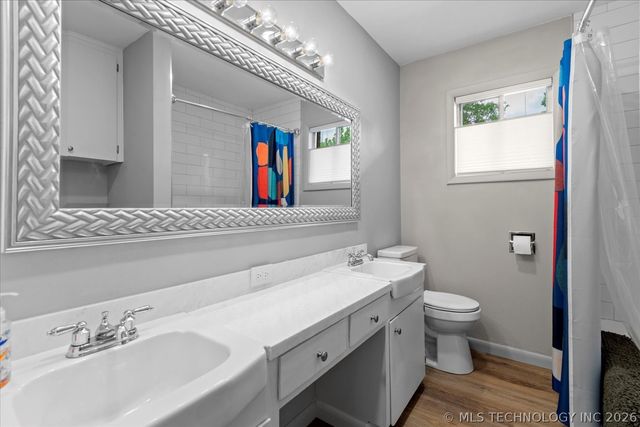 1500 Harris, Bartlesville, OK 74006