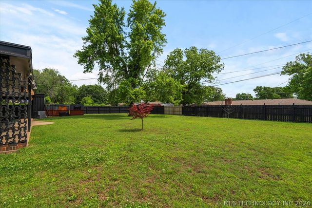 1500 Harris, Bartlesville, OK 74006