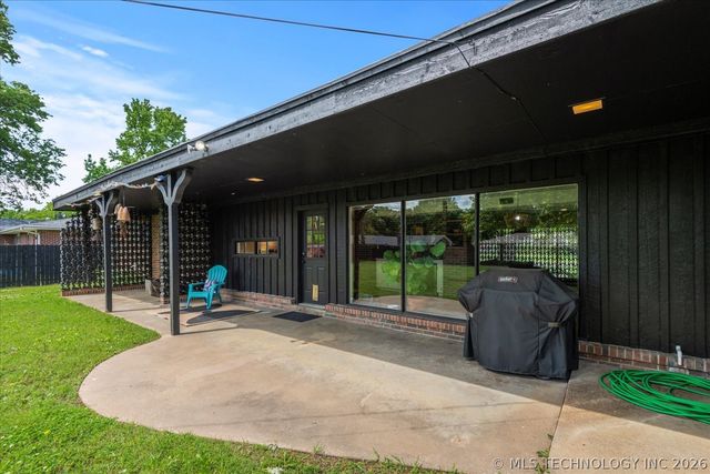 1500 Harris, Bartlesville, OK 74006
