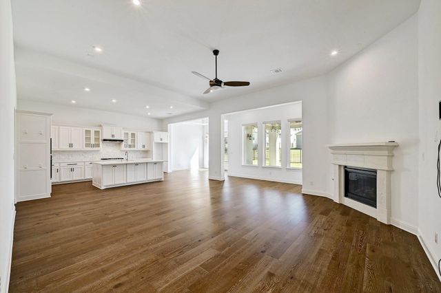 2124 Bel Paese BND, Leander, TX 78641