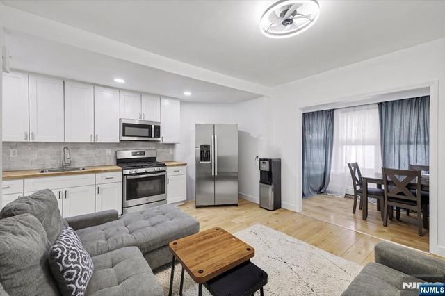 222 Riverview Place, Cliffside Park, NJ 07010