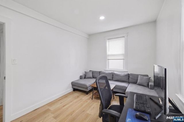 222 Riverview Place, Cliffside Park, NJ 07010