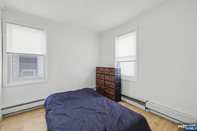 222 Riverview Place, Cliffside Park, NJ 07010