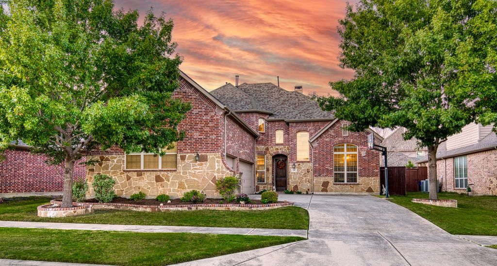 698 Sleepy Creek Drive, Frisco, TX 75036