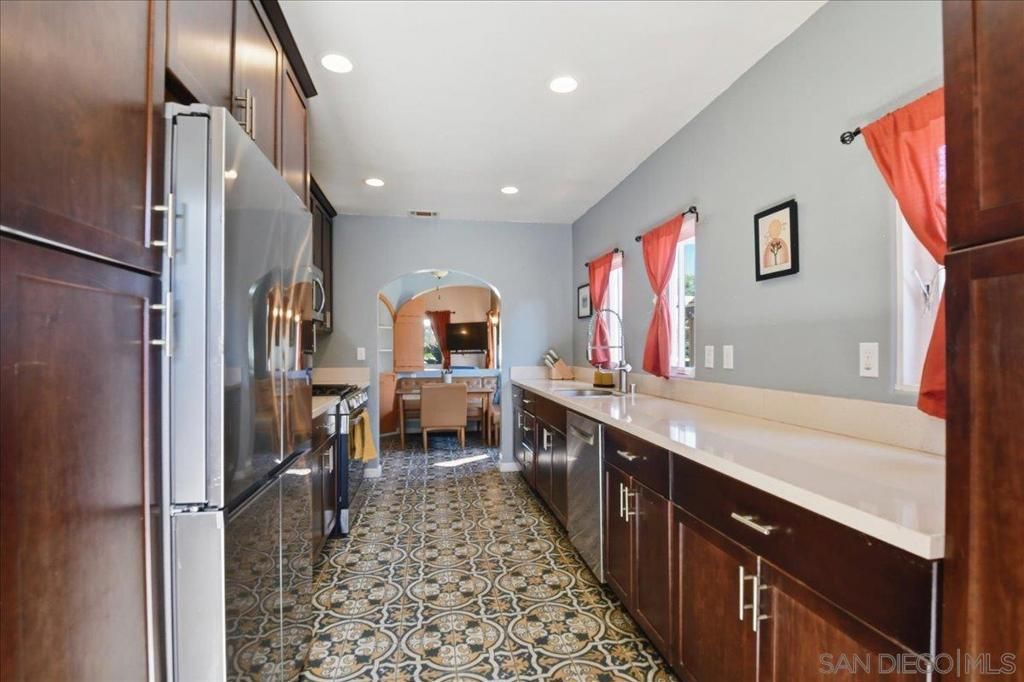 Image 9 of property listing at 3510 Alabama St, San Diego, CA 92104