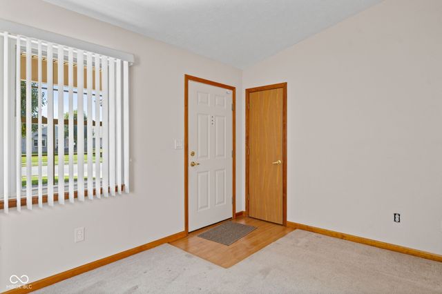 1621 Vidalia Court, Greenwood, IN 46143