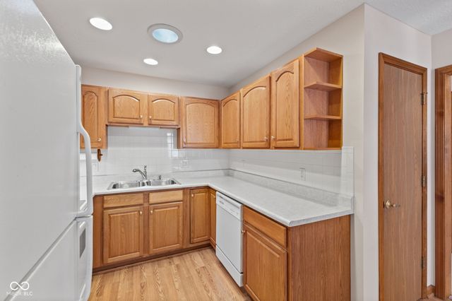 1621 Vidalia Court, Greenwood, IN 46143