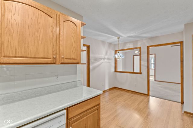 1621 Vidalia Court, Greenwood, IN 46143