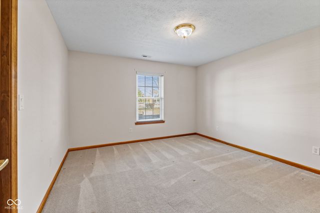 1621 Vidalia Court, Greenwood, IN 46143