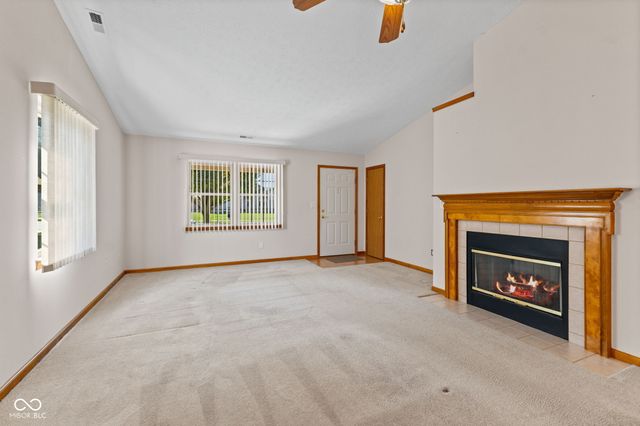 1621 Vidalia Court, Greenwood, IN 46143