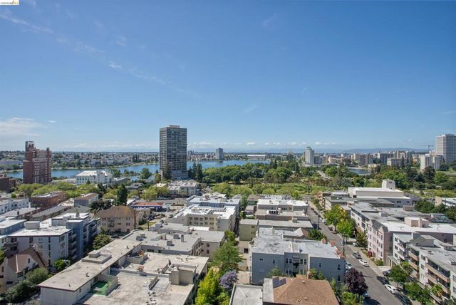320 Lee St 303, Oakland, CA 94610