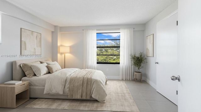 777 SW 9th Ave 413, Miami, FL 33130