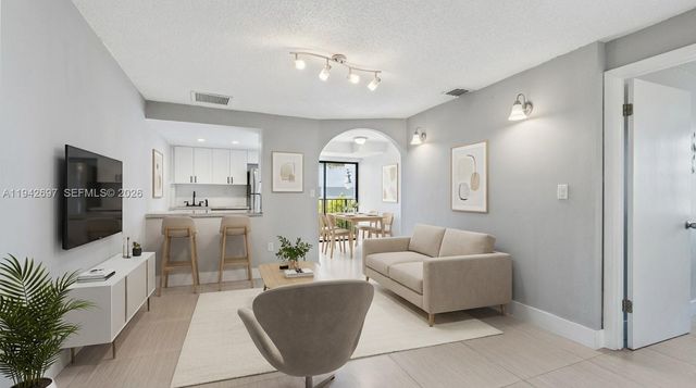 777 SW 9th Ave 413, Miami, FL 33130