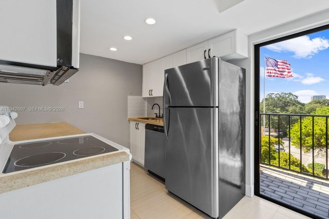 777 SW 9th Ave 413, Miami, FL 33130