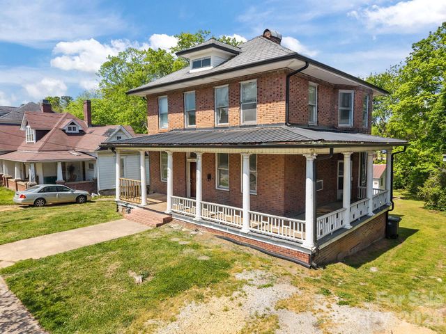 808 N Main Street N, Salisbury, NC 28144