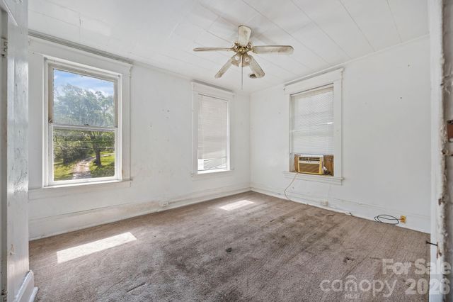 808 N Main Street N, Salisbury, NC 28144
