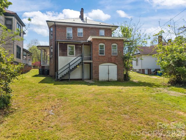 808 N Main Street N, Salisbury, NC 28144
