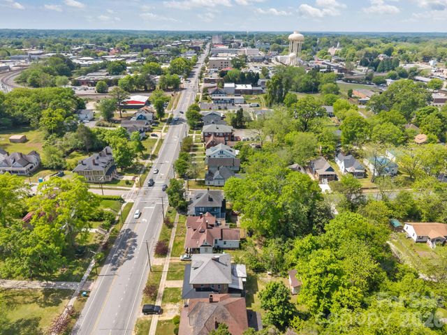 808 N Main Street N, Salisbury, NC 28144