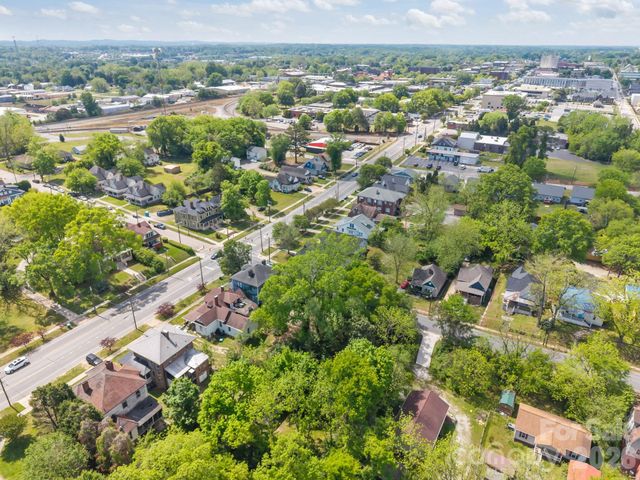808 N Main Street N, Salisbury, NC 28144