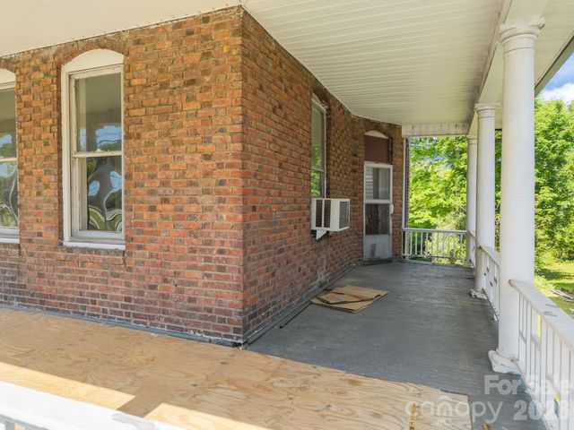 808 N Main Street N, Salisbury, NC 28144