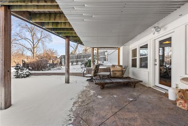 1408 E 108th Terrace, Kansas City, MO 64131