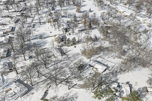 1408 E 108th Terrace, Kansas City, MO 64131