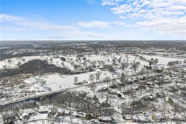 1408 E 108th Terrace, Kansas City, MO 64131