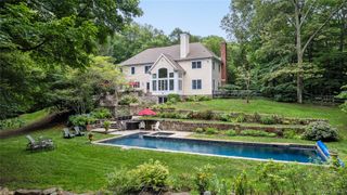 4 Hidden Valley Way, Bedford, NY 10506