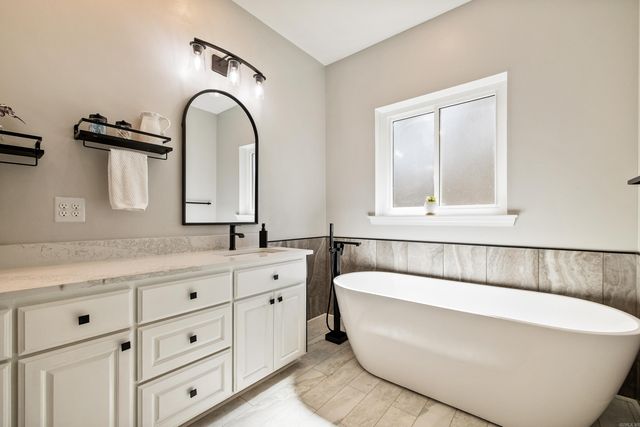 1119 Blue Grass Drive, Benton, AR 72019