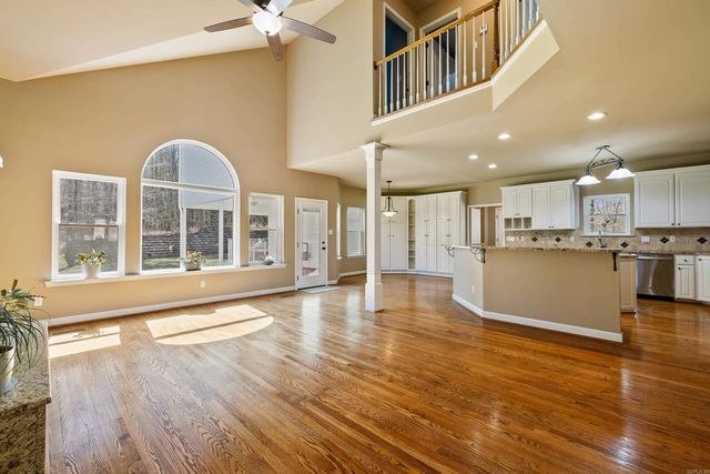 1119 Blue Grass Drive, Benton, AR 72019