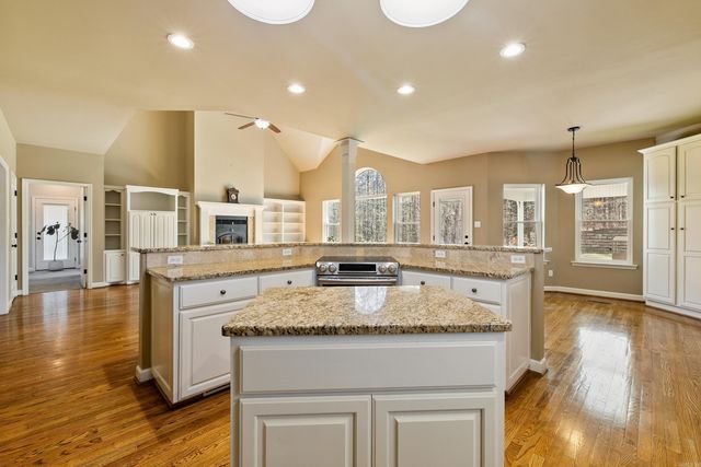 1119 Blue Grass Drive, Benton, AR 72019