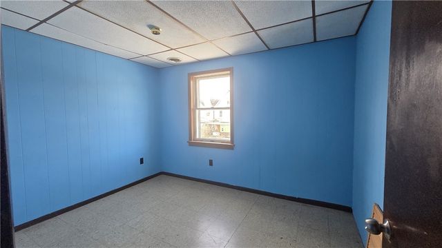 122 Hamilton Avenue, Vandergrift, PA 15690