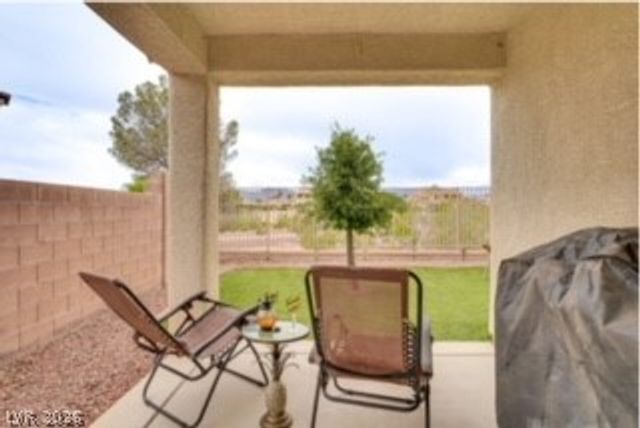 8825 Martin Downs Place, Las Vegas, NV 89131