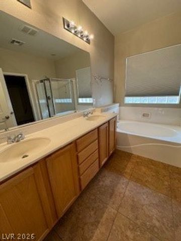 8825 Martin Downs Place, Las Vegas, NV 89131