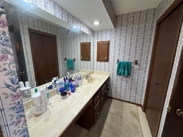 2129 Stevenson Drive, Ames, IA 50010
