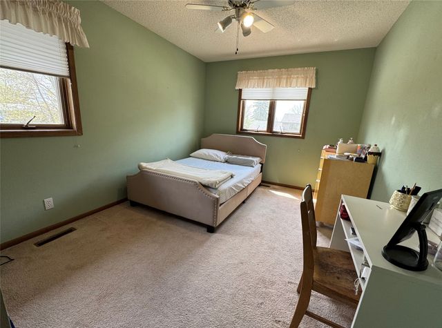 2129 Stevenson Drive, Ames, IA 50010