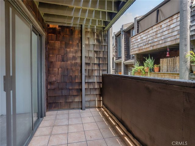 330 N 5th Street, Burbank, CA 91501