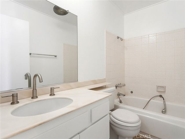 330 N 5th Street, Burbank, CA 91501