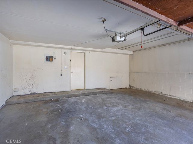 330 N 5th Street, Burbank, CA 91501