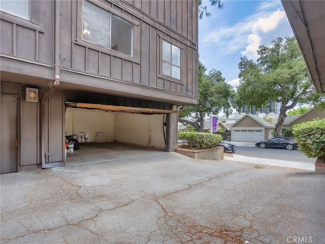 330 N 5th Street, Burbank, CA 91501