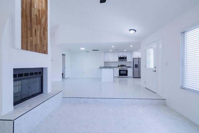 1604 Carbondale Avenue NW, Palm Bay, FL 32907