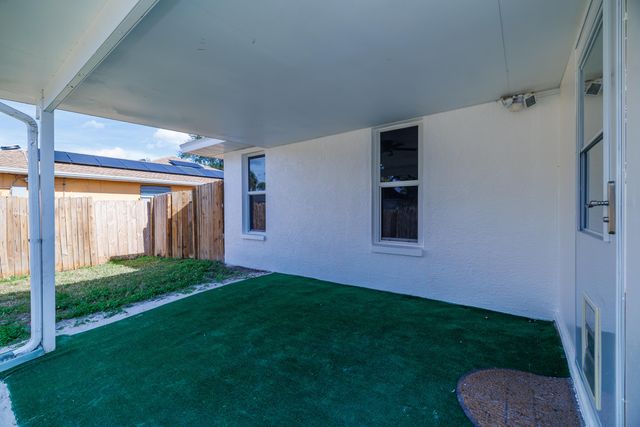1604 Carbondale Avenue NW, Palm Bay, FL 32907
