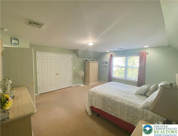 5821 Daniel Street, Upper Macungie Twp, PA 18104