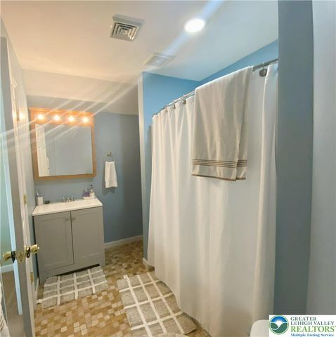 5821 Daniel Street, Upper Macungie Twp, PA 18104