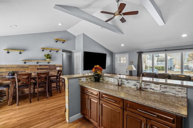 1706 Brayton Point Rd, Somerset, MA 02726