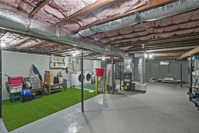 1706 Brayton Point Rd, Somerset, MA 02726