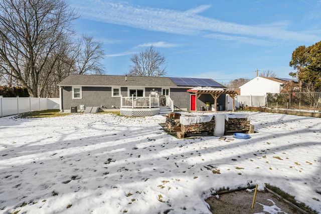 1706 Brayton Point Rd, Somerset, MA 02726