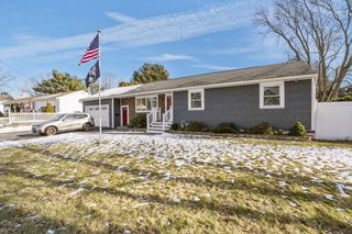 1706 Brayton Point Rd, Somerset, MA 02726
